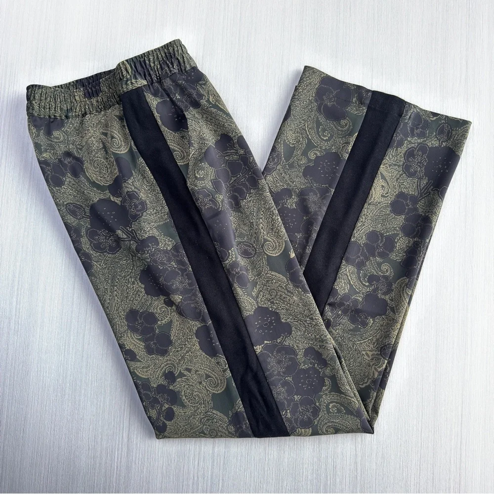 CHELSEA28 Floral Satin Wide Leg Pants Olive Black Side Stripe 0 Boho Chic Sporty